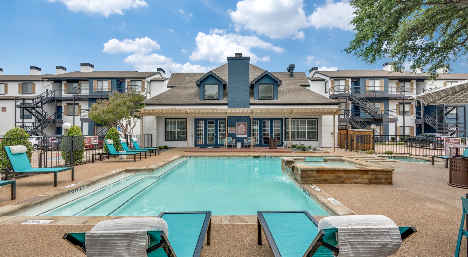 the pool at The Grant Valley Ranch